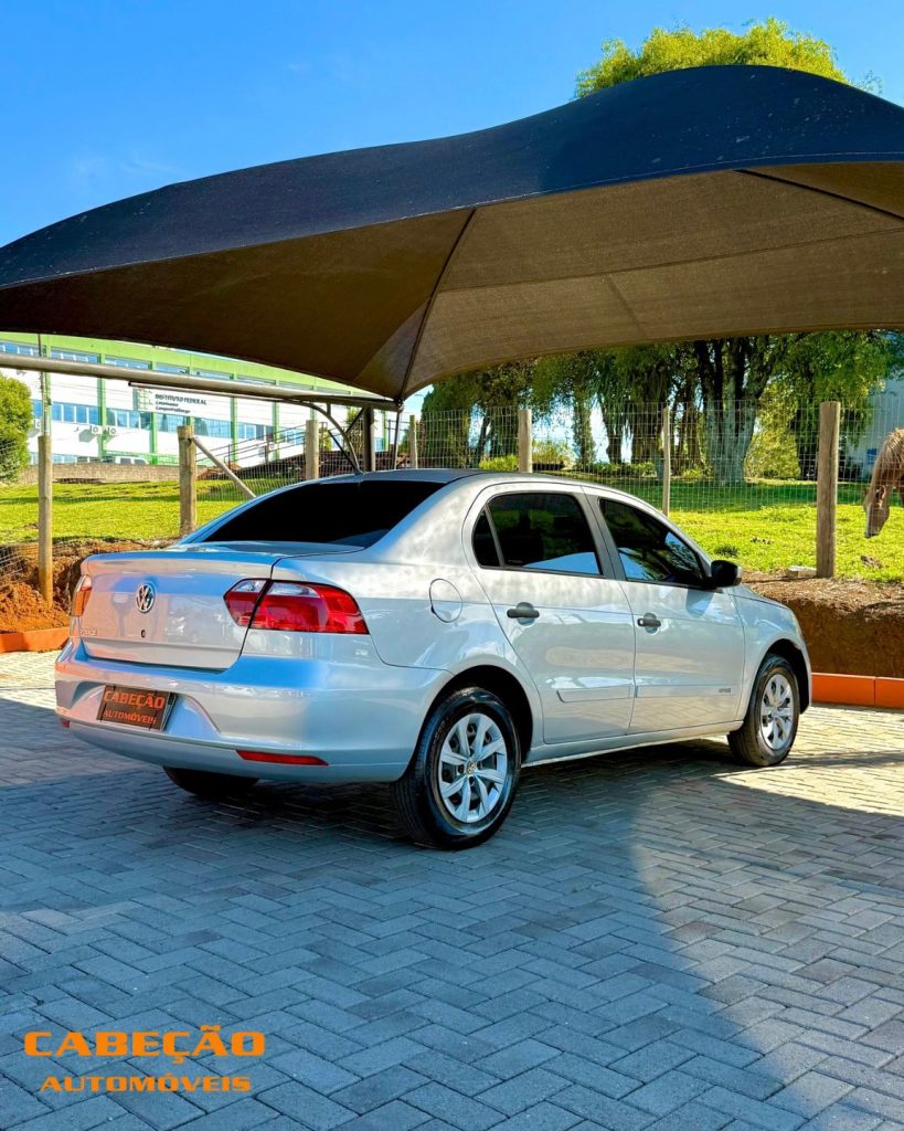 VOLKSWAGEN / VOYAGE 1.0 2015