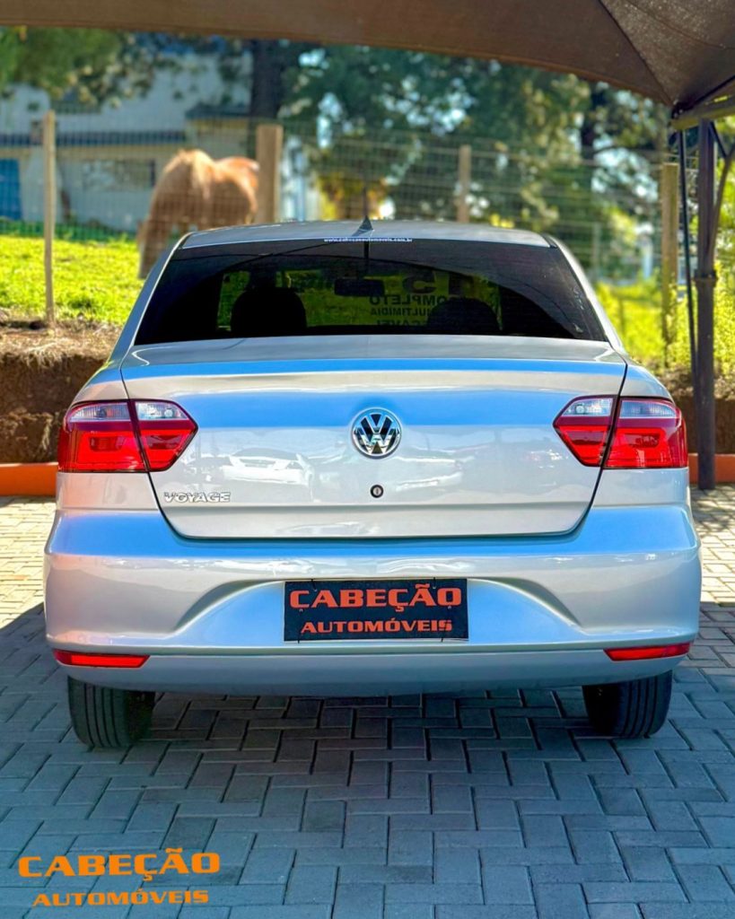 VOLKSWAGEN / VOYAGE 1.0 2015