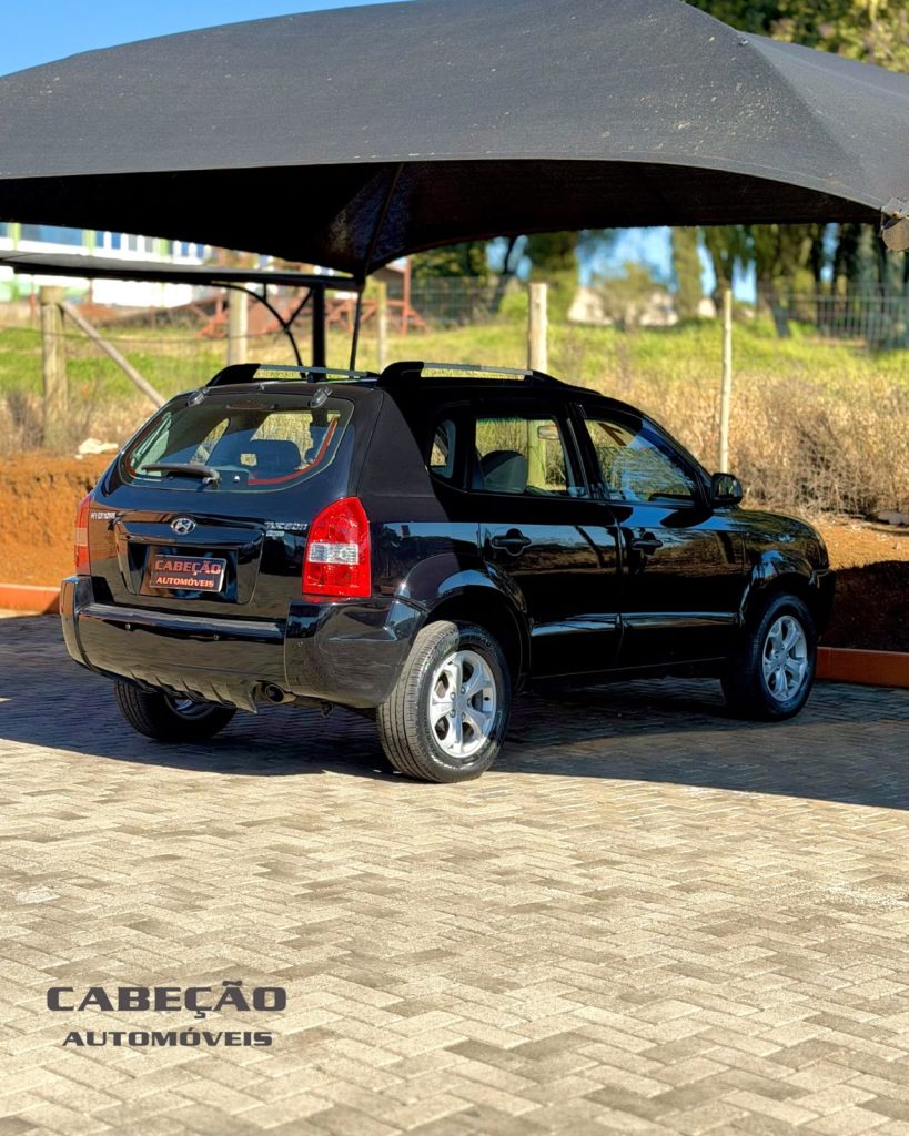 HYUNDAI  TUCSON 2.0  CÂMBIO MANUAL