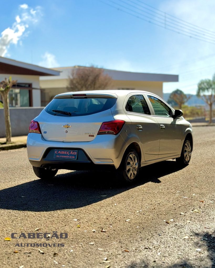 Chevrolet / ONIX HATCH LT 1.0 2017