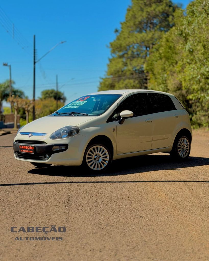 FIAT PUNTO ATTRACTIVE 1.4 FIRE FLEX 2013
