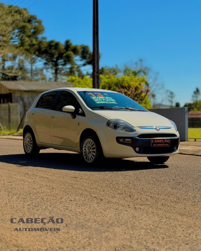 FIAT PUNTO ATTRACTIVE 1.4 FIRE FLEX 2013