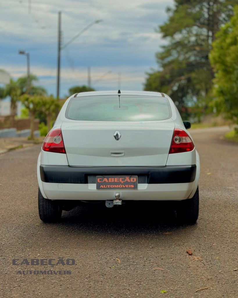 RENAULT MÉGANE SEDAN DYNAMIQUE 1.6 FLEX 2007